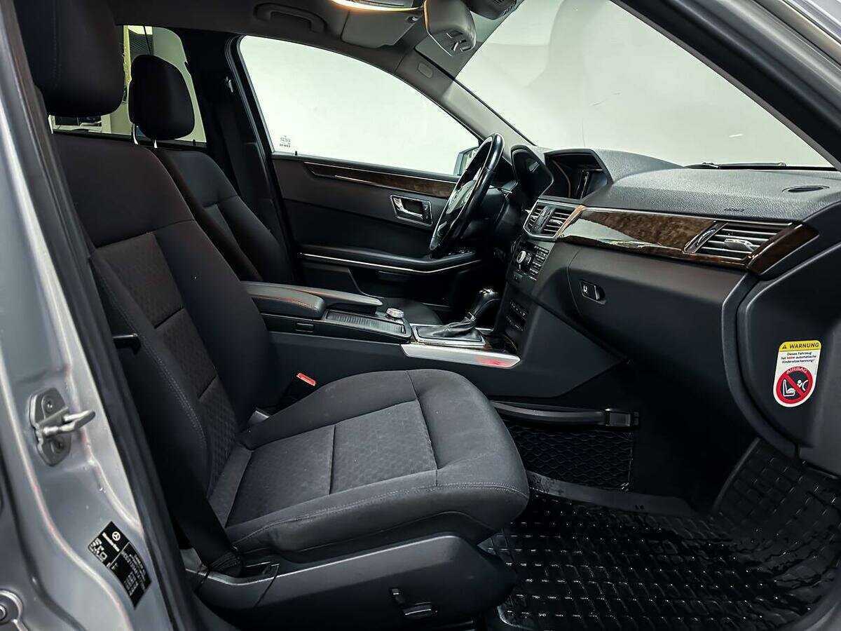 Mercedes-Benz E-Класс с пробегом — 2010 год. Фото: #11