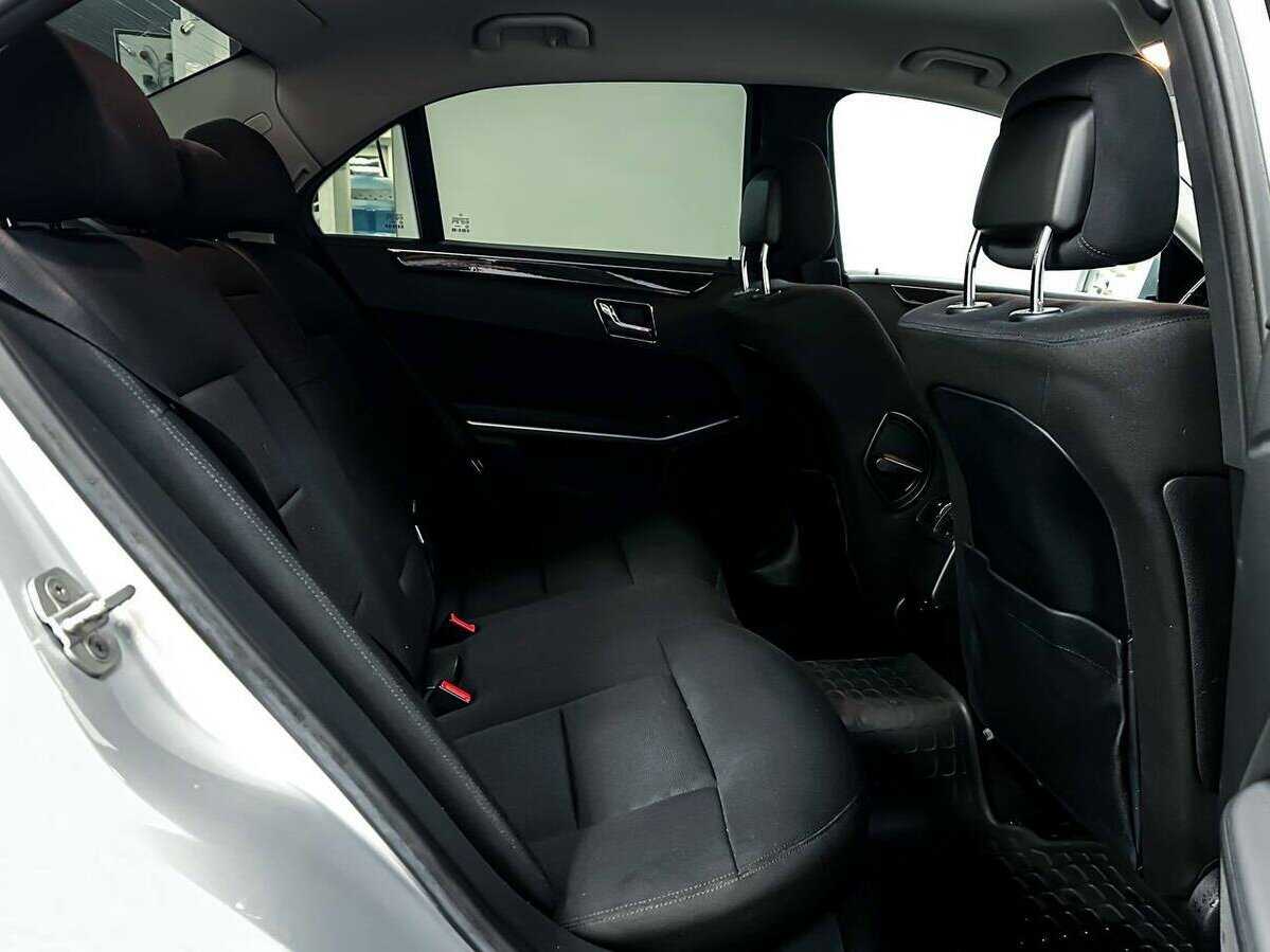 Mercedes-Benz E-Класс с пробегом — 2010 год. Фото: #12