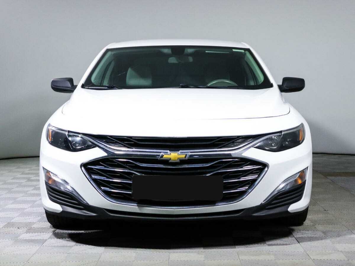 Chevrolet Malibu с пробегом — 2019 год. Фото: #1