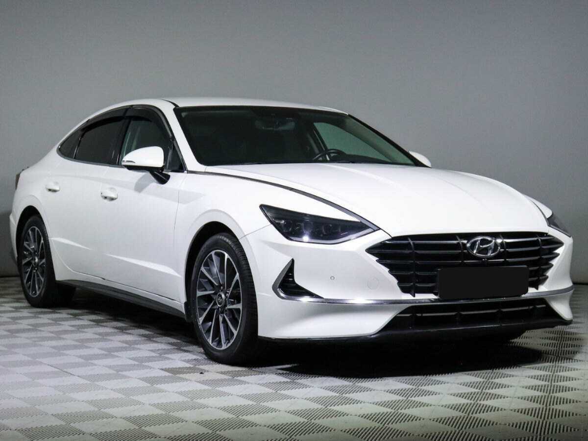 Hyundai Sonata с пробегом — 2021 год. Фото: #2