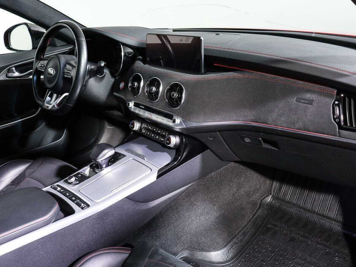 Kia Stinger с пробегом — 2021 год. Фото: #6