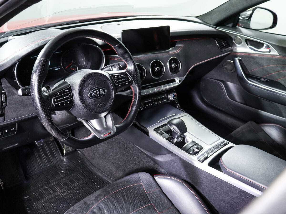 Kia Stinger с пробегом — 2021 год. Фото: #11
