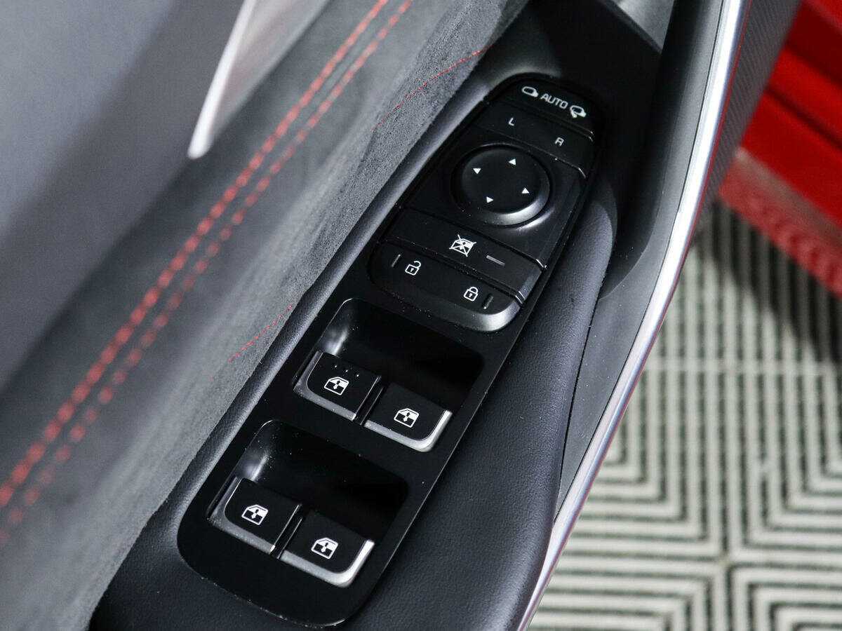 Kia Stinger с пробегом — 2021 год. Фото: #22