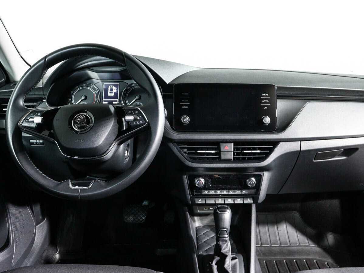 Skoda Rapid с пробегом — 2020 год. Фото: #11