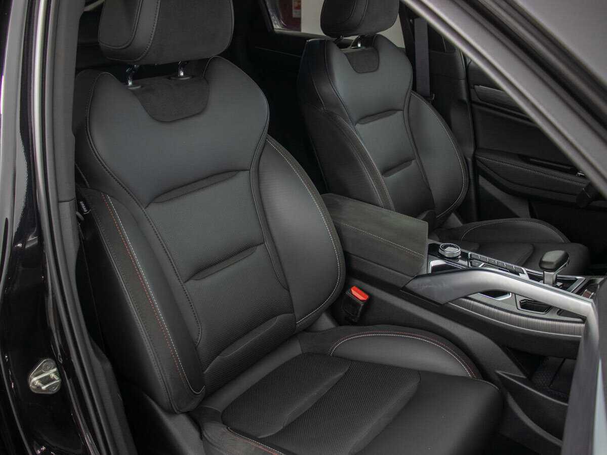 Geely Tugella с пробегом — 2022 год. Фото: #9