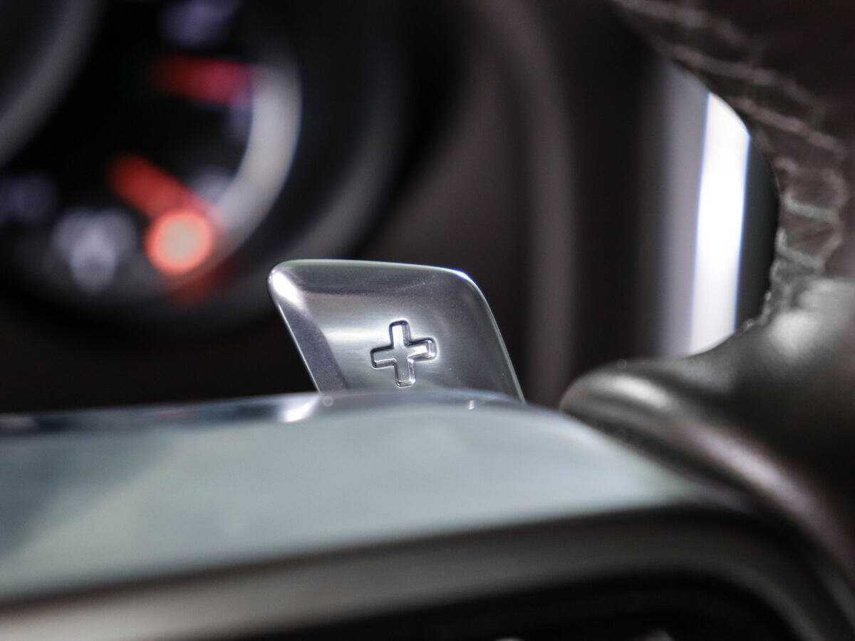 Porsche Cayenne с пробегом — 2015 год. Фото: #17