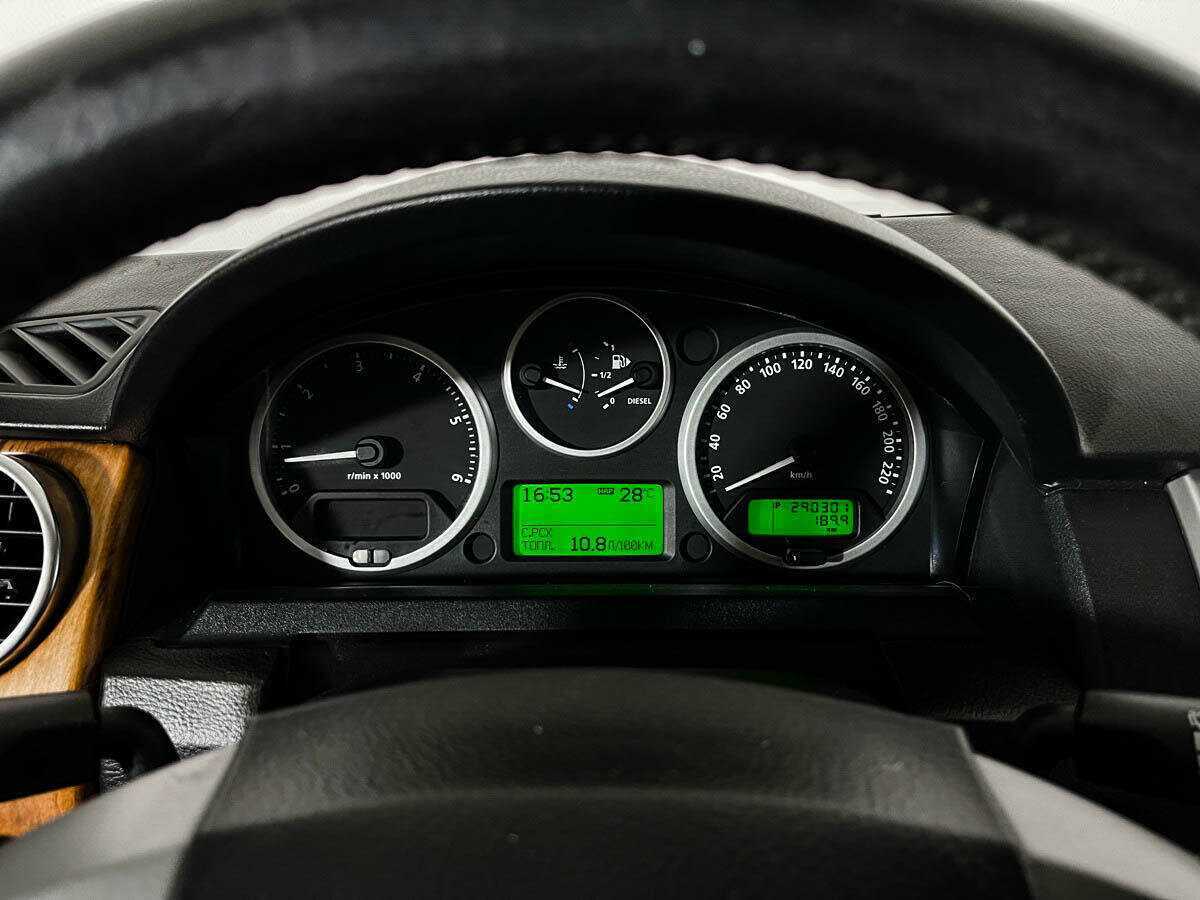 Land Rover Discovery с пробегом — 2008 год. Фото: #10