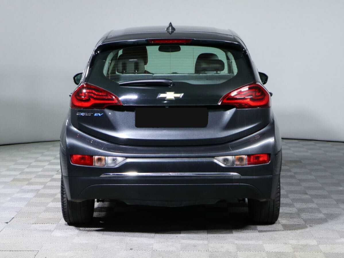 Chevrolet Bolt с пробегом — 2017 год. Фото: #5