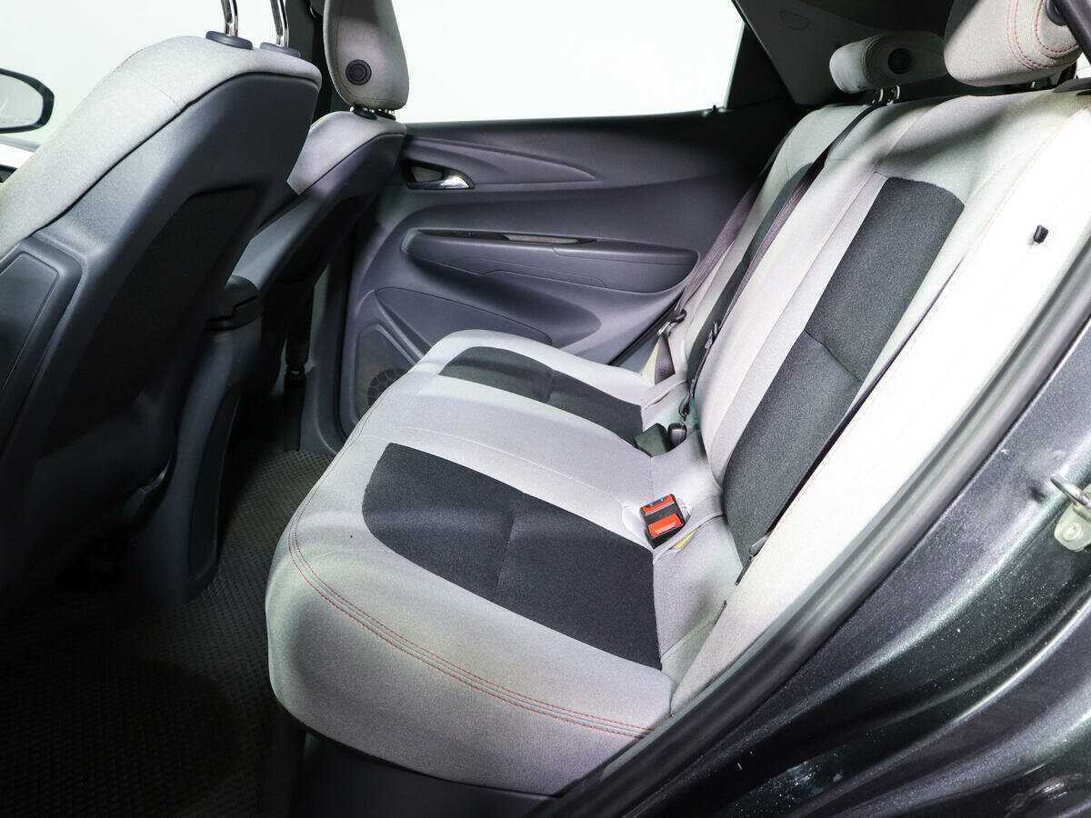 Chevrolet Bolt с пробегом — 2017 год. Фото: #8