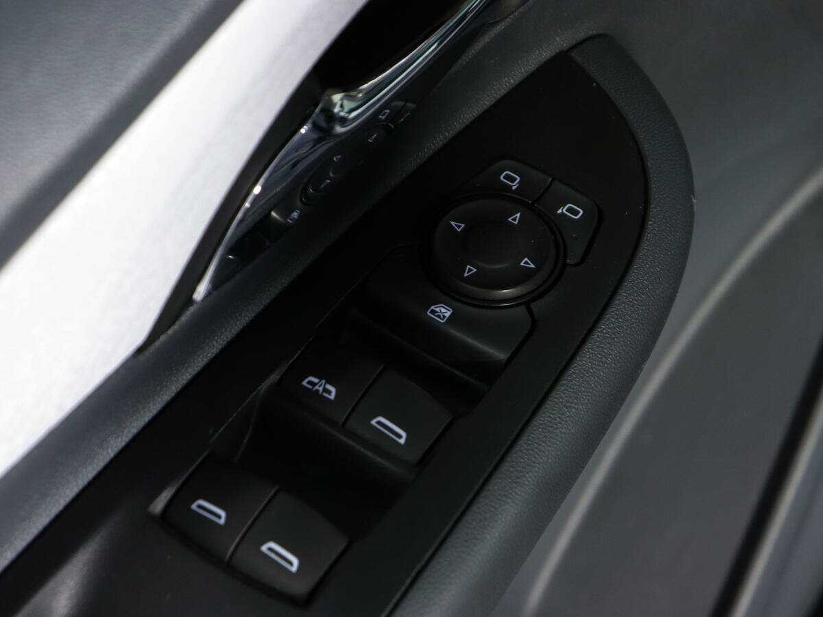 Chevrolet Bolt с пробегом — 2017 год. Фото: #17