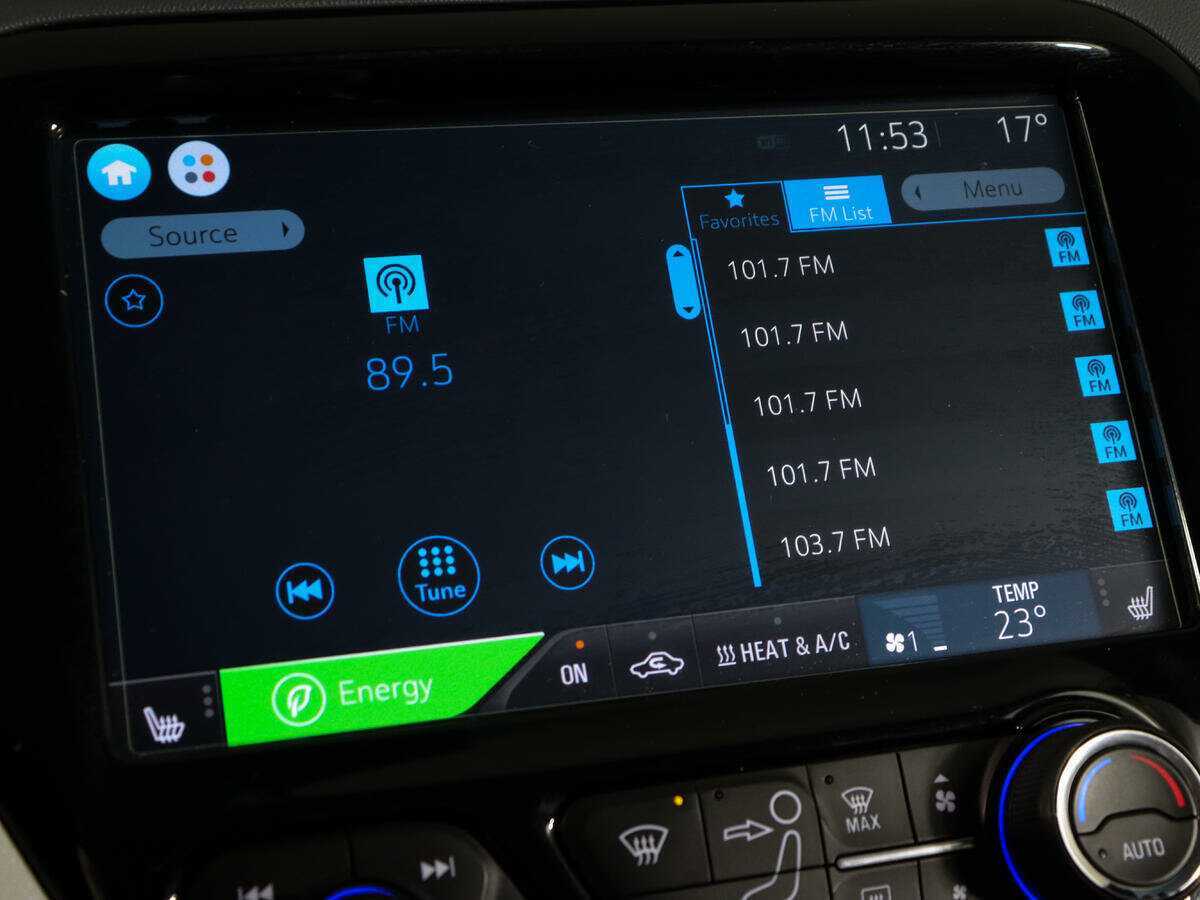 Chevrolet Bolt с пробегом — 2017 год. Фото: #21