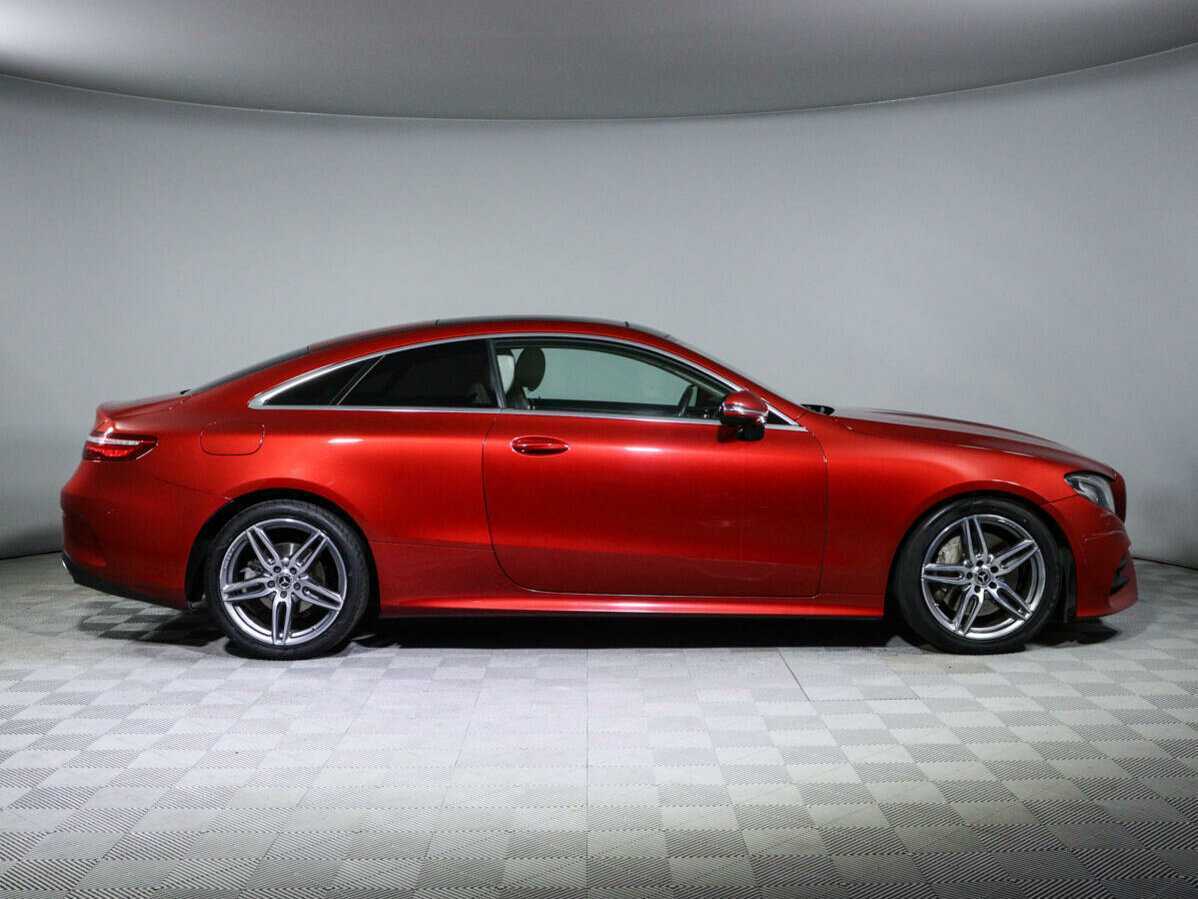 Mercedes-Benz E-Класс с пробегом — 2018 год. Фото: #3