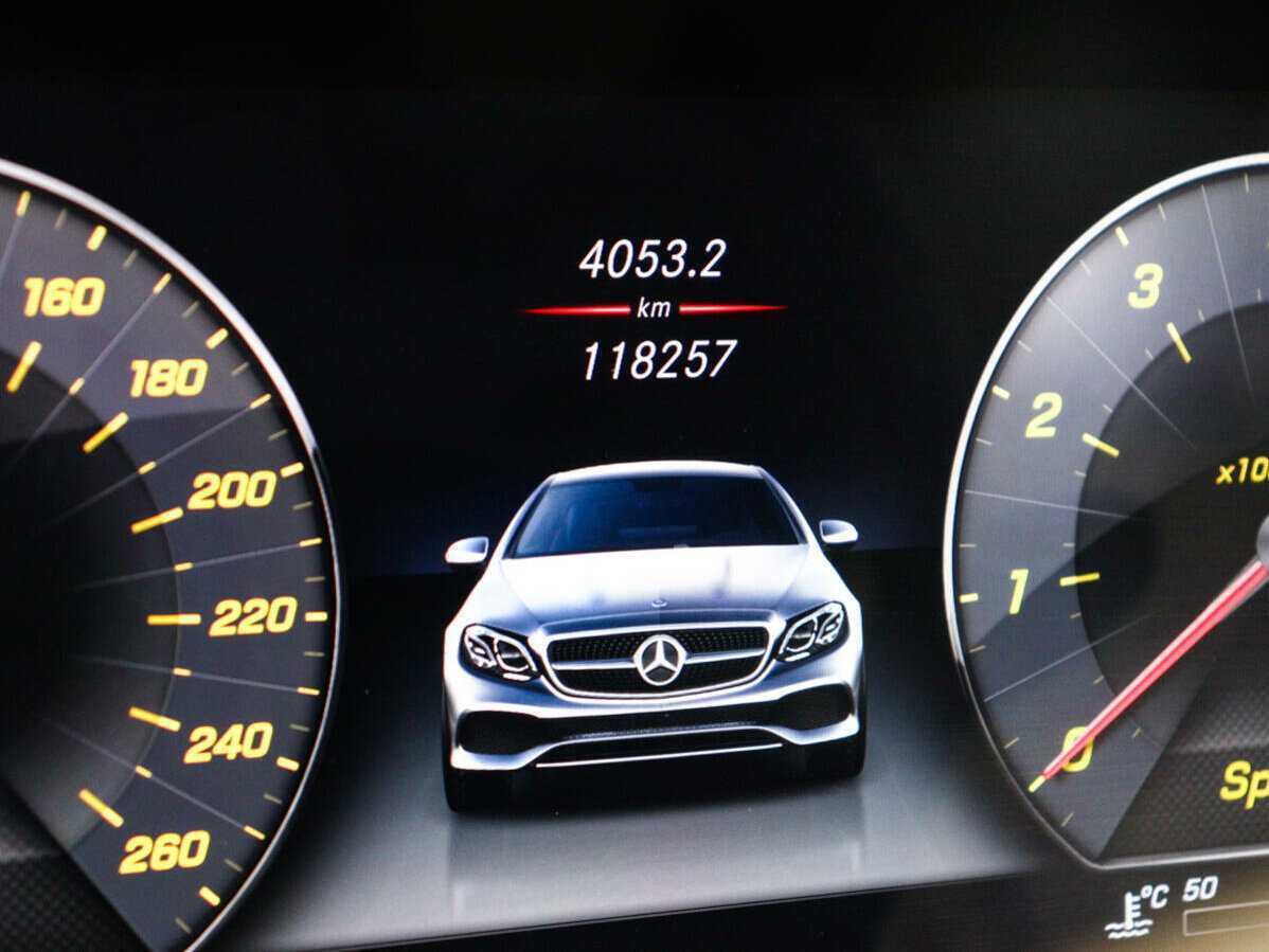 Mercedes-Benz E-Класс с пробегом — 2018 год. Фото: #10