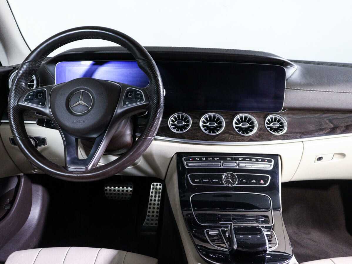 Mercedes-Benz E-Класс с пробегом — 2018 год. Фото: #11