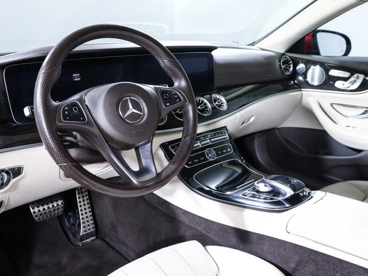 Mercedes-Benz E-Класс с пробегом — 2018 год. Фото: #13