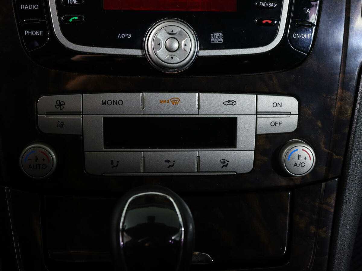 Ford Mondeo с пробегом — 2010 год. Фото: #19