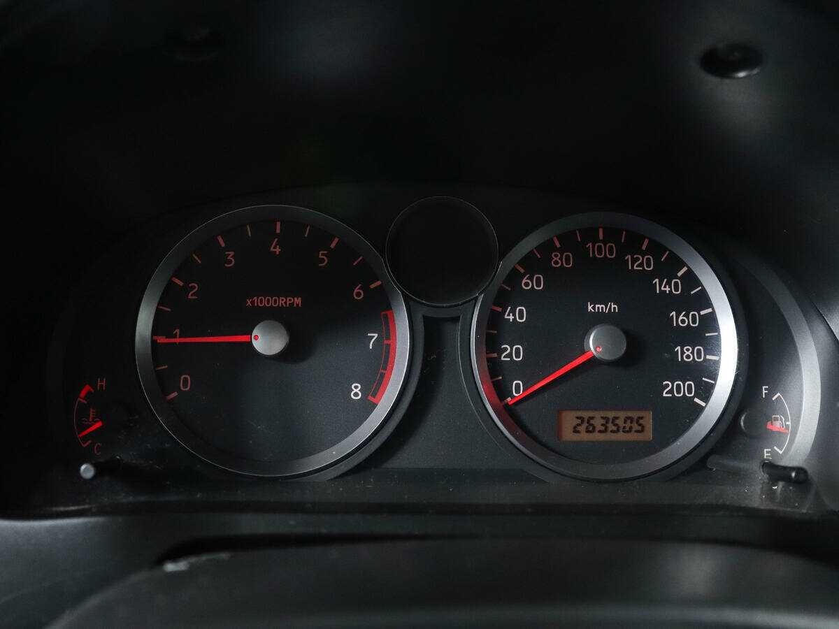 Suzuki Liana с пробегом — 2005 год. Фото: #9