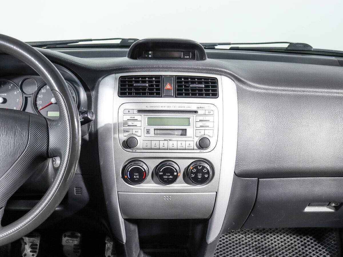 Suzuki Liana с пробегом — 2005 год. Фото: #11