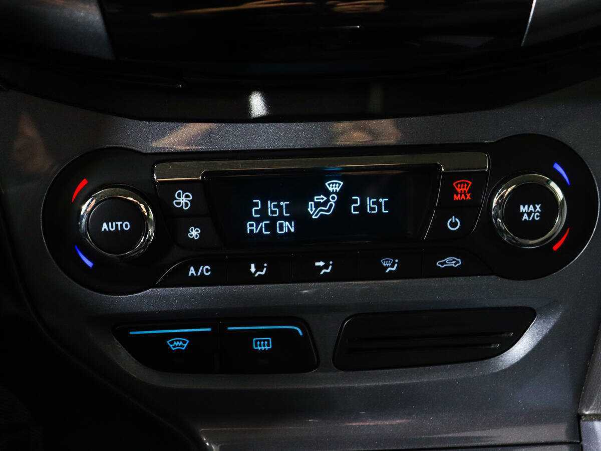 Ford Focus с пробегом — 2011 год. Фото: #16