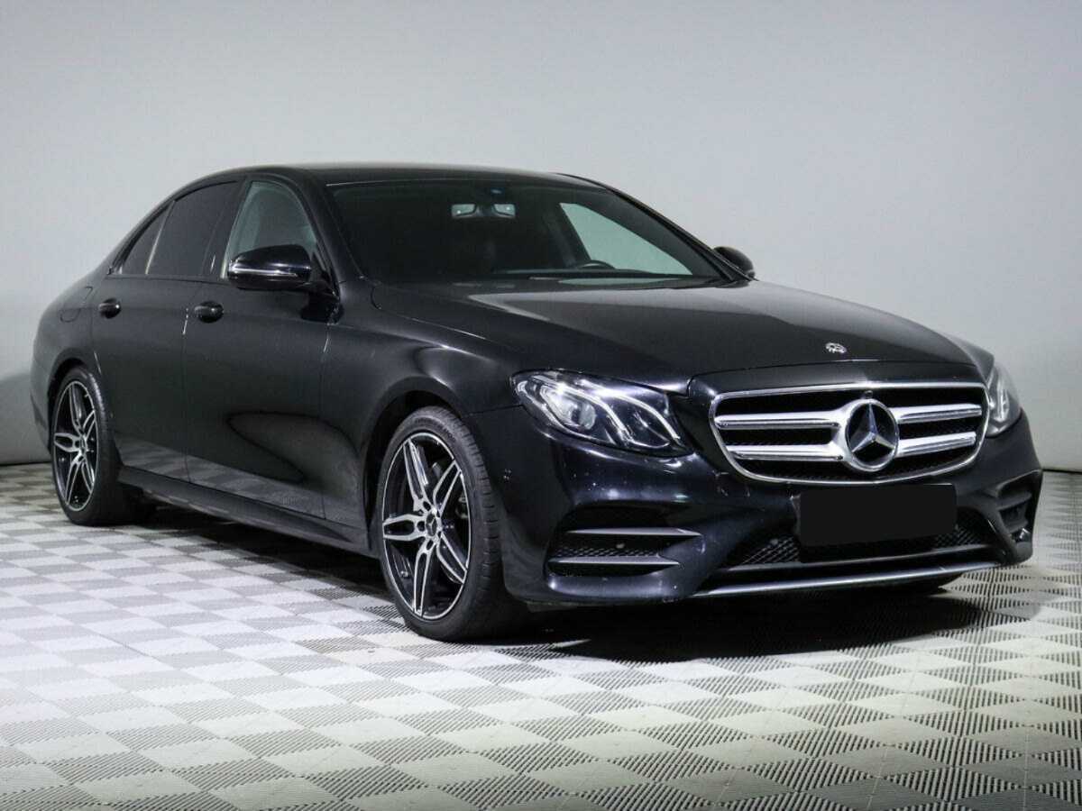 Mercedes-Benz E-Класс с пробегом — 2018 год. Фото: #2