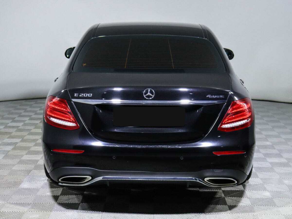 Mercedes-Benz E-Класс с пробегом — 2018 год. Фото: #4