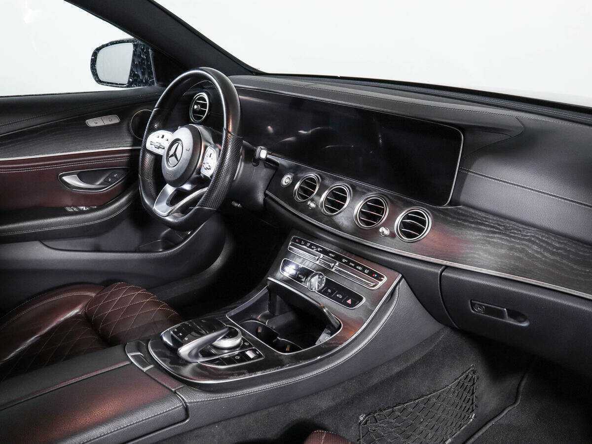 Mercedes-Benz E-Класс с пробегом — 2018 год. Фото: #6