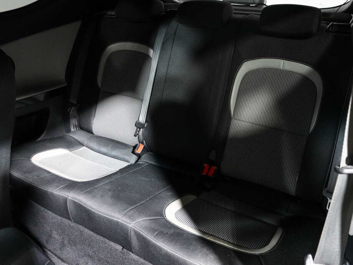 Kia Ceed с пробегом — 2013 год. Фото: #7