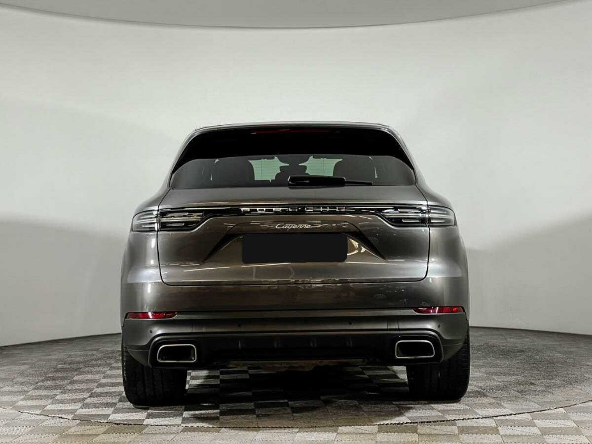 Porsche Cayenne с пробегом — 2018 год. Фото: #5