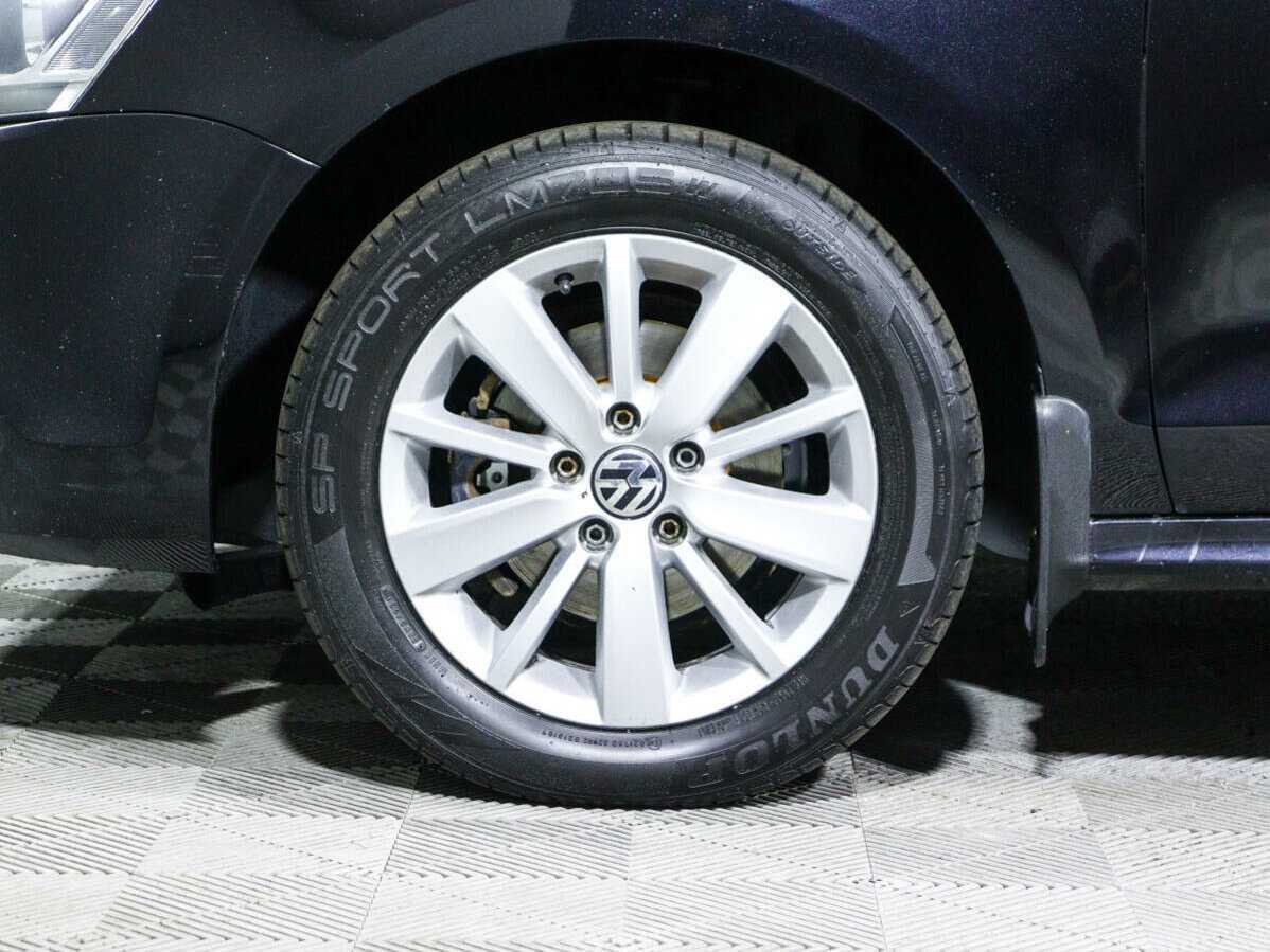 Volkswagen Jetta с пробегом — 2013 год. Фото: #12
