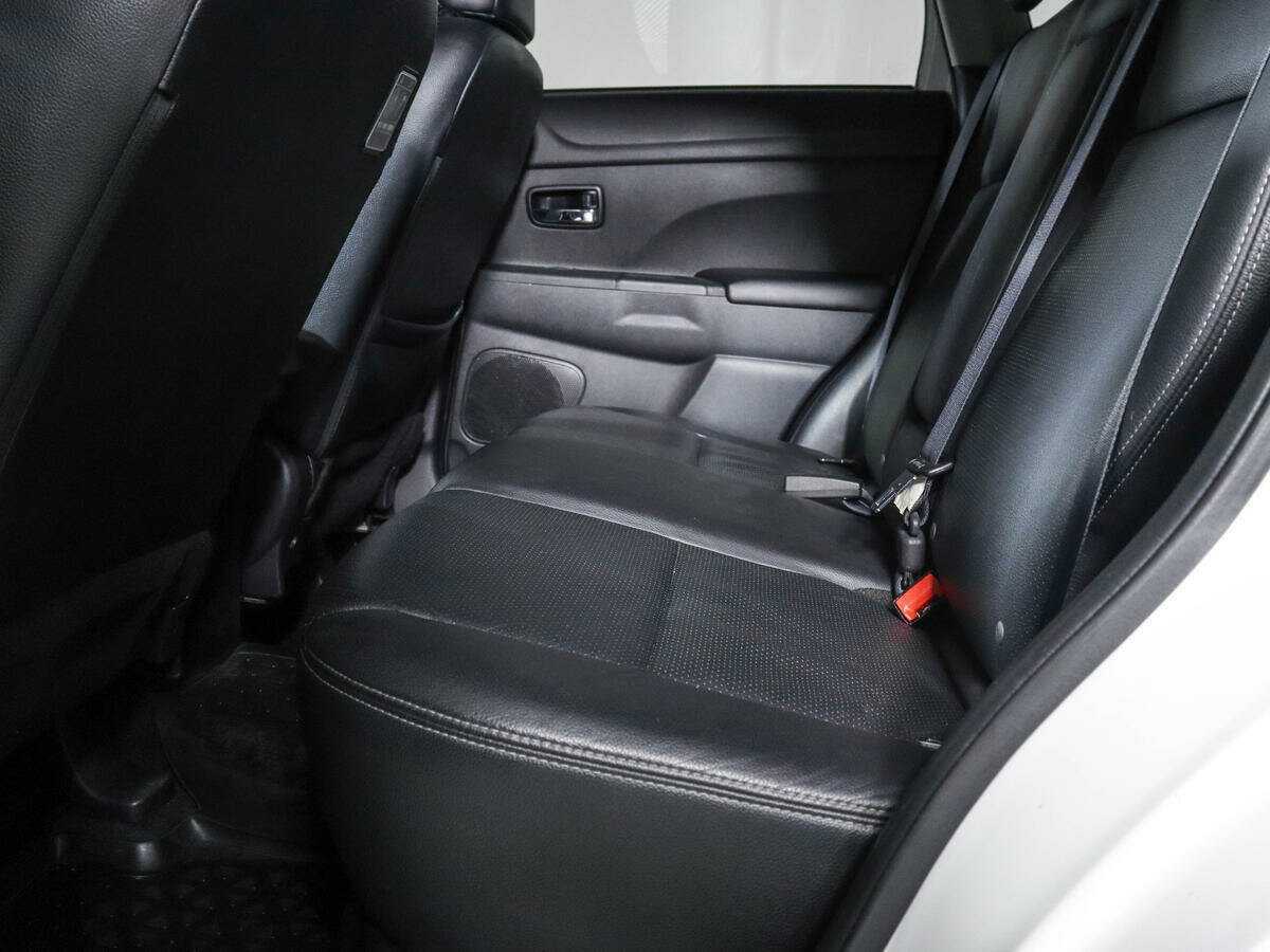 Mitsubishi ASX с пробегом — 2011 год. Фото: #7