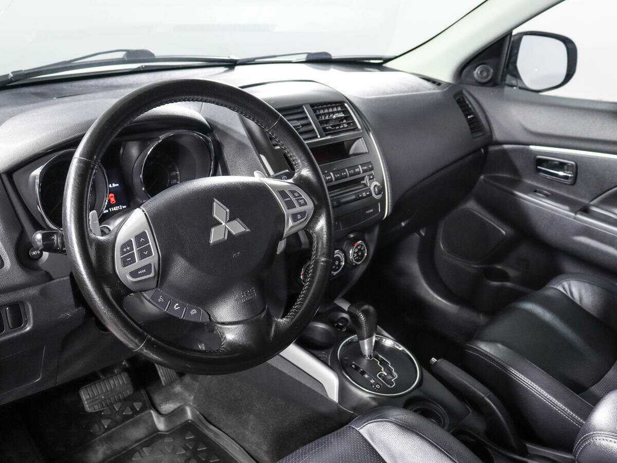 Mitsubishi ASX с пробегом — 2011 год. Фото: #11