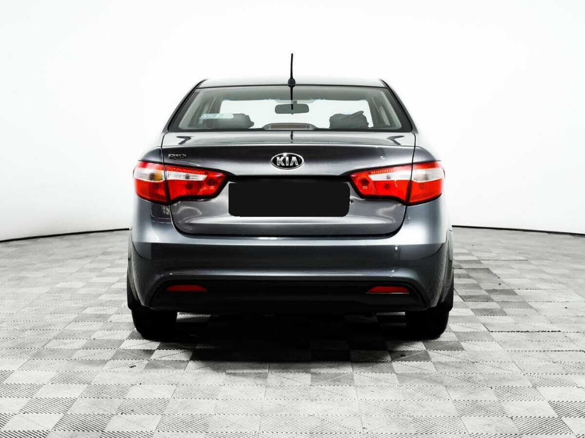 Kia Rio с пробегом — 2014 год. Фото: #5