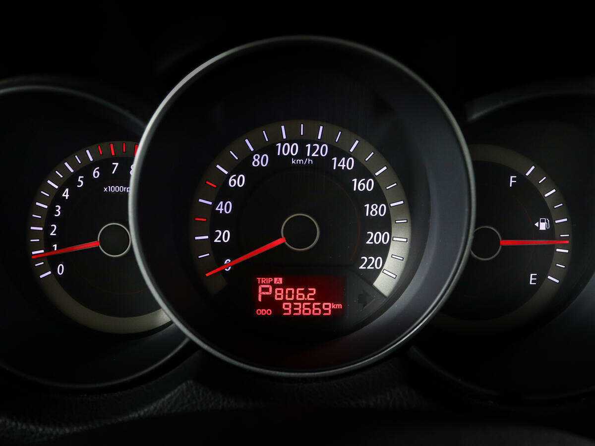 Kia Cerato с пробегом — 2011 год. Фото: #10