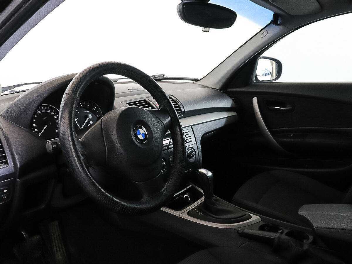 BMW 1 серии с пробегом — 2010 год. Фото: #7