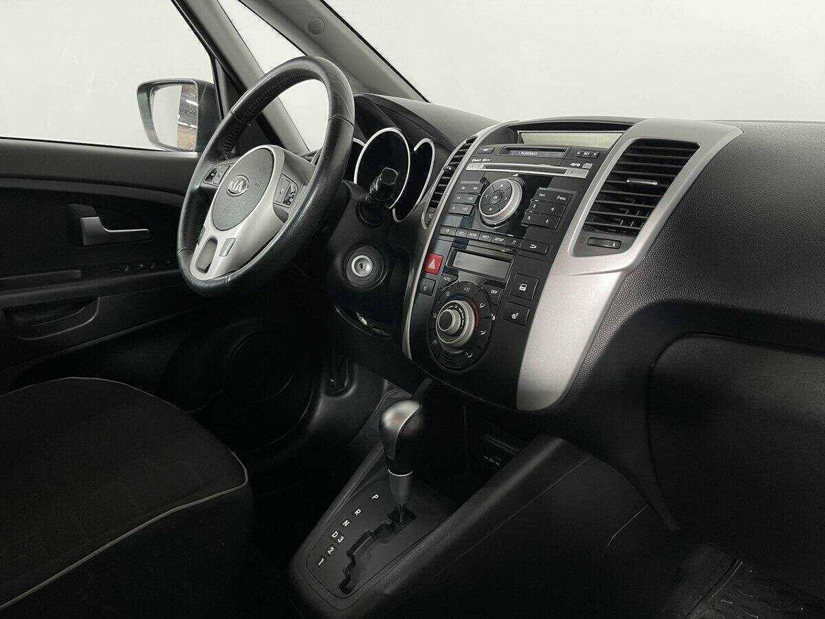 Kia Venga с пробегом — 2013 год. Фото: #8