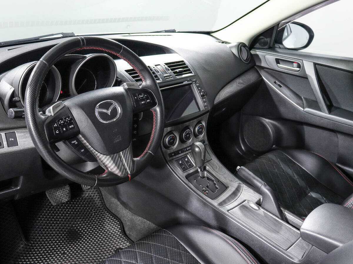 Mazda 3 с пробегом — 2011 год. Фото: #13