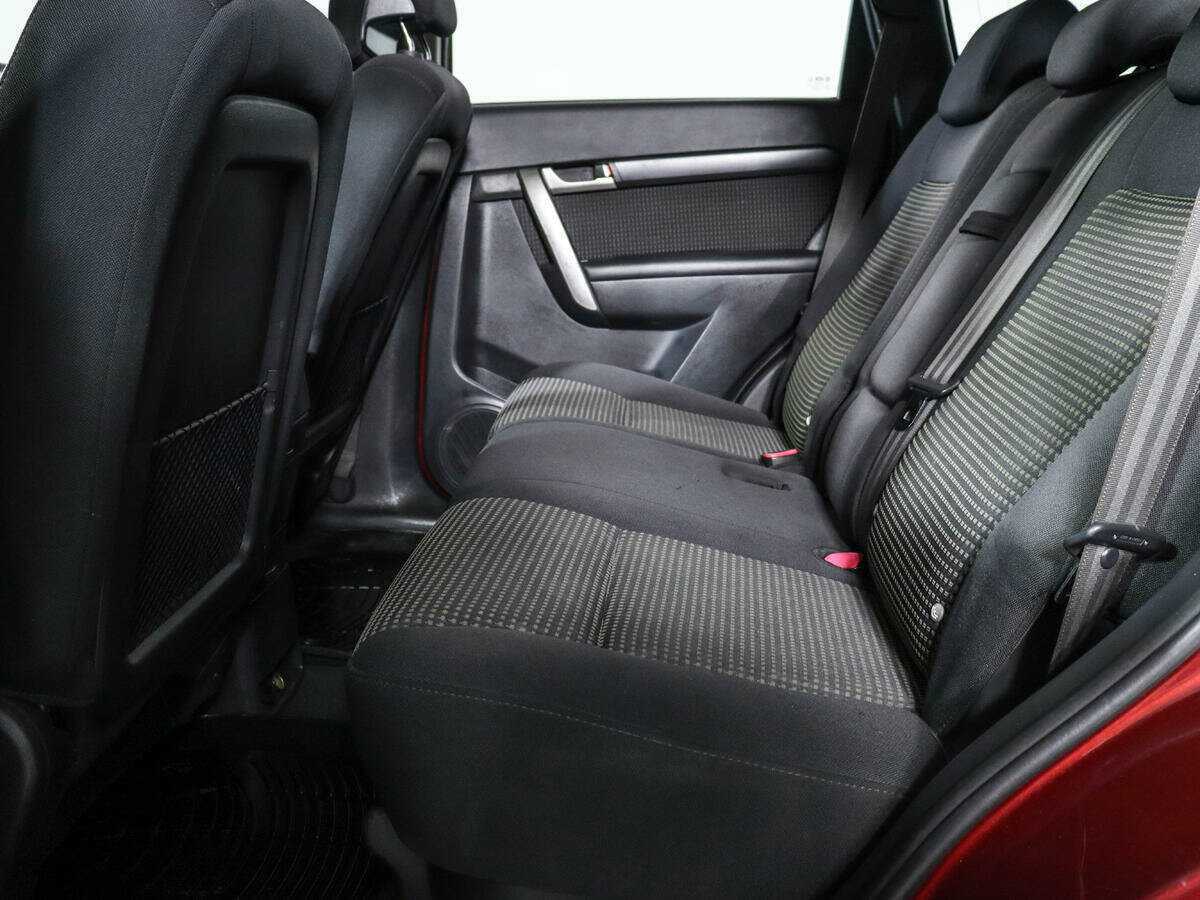 Chevrolet Captiva с пробегом — 2008 год. Фото: #7