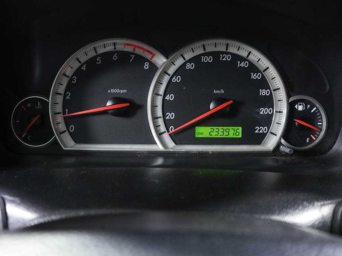 Chevrolet Captiva с пробегом — 2008 год. Фото: #8