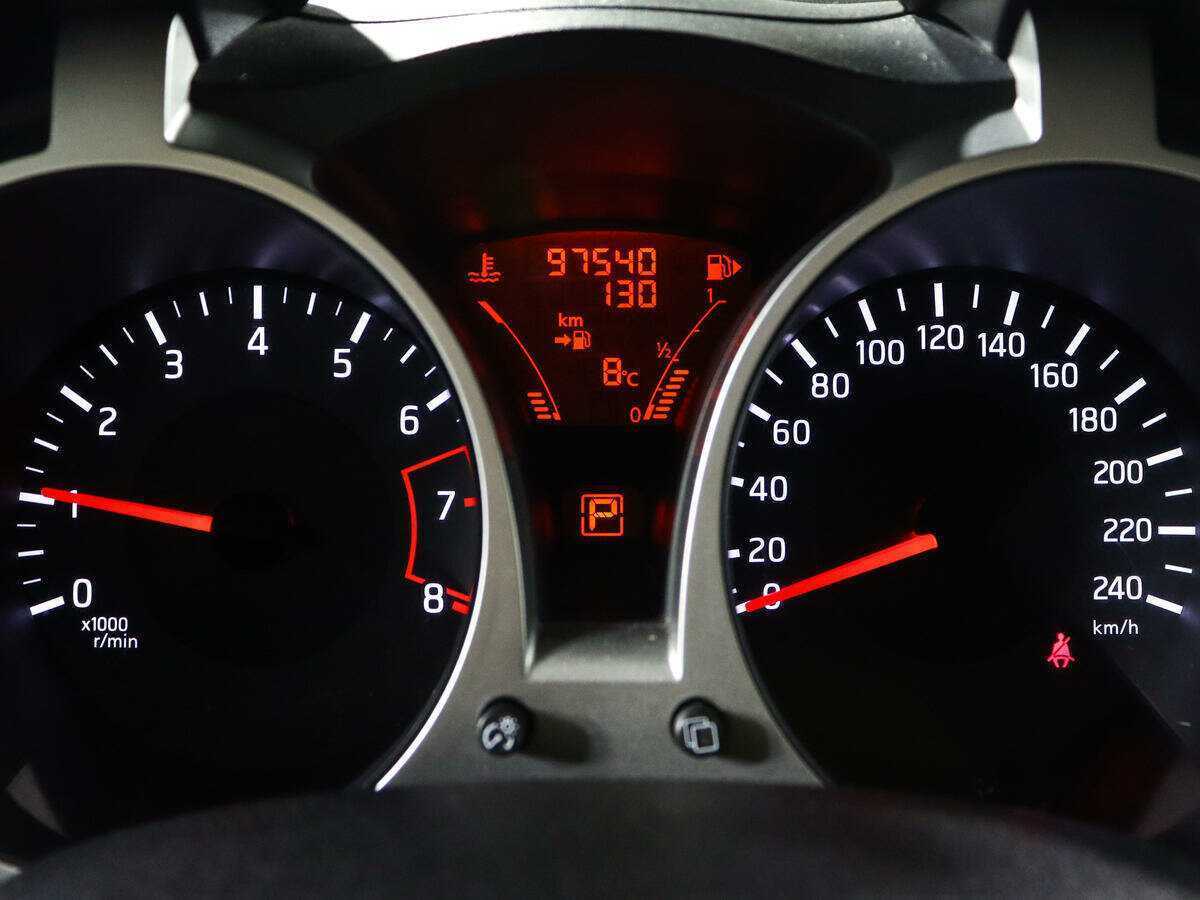 Nissan Juke с пробегом — 2011 год. Фото: #8