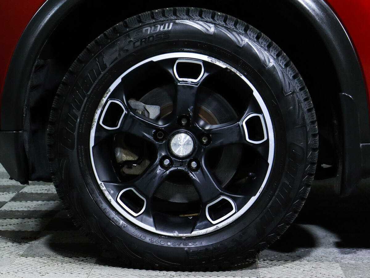 Nissan Juke с пробегом — 2011 год. Фото: #16