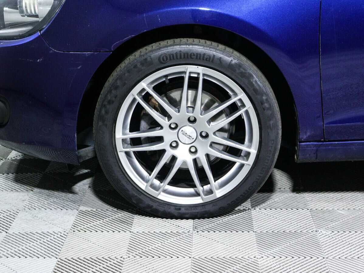 Volkswagen Golf с пробегом — 2009 год. Фото: #14