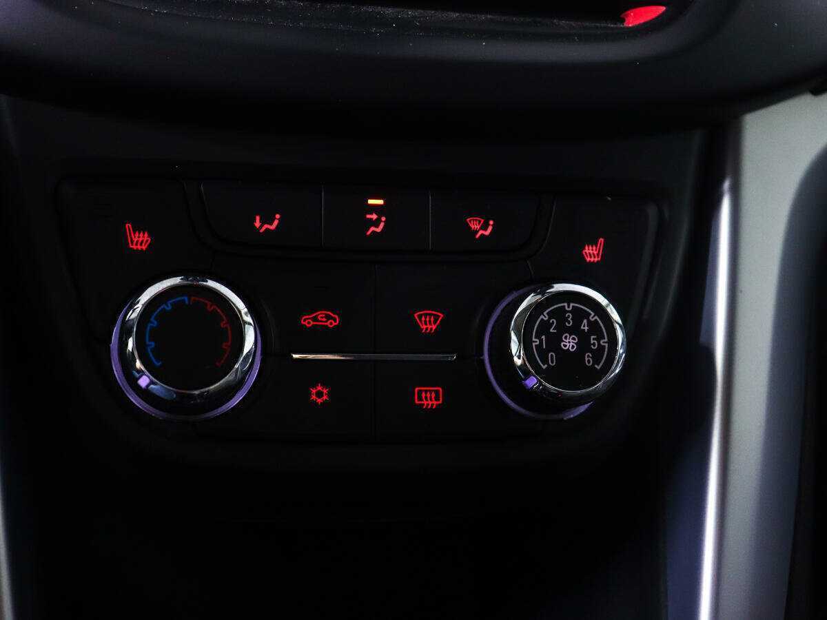 Opel Zafira с пробегом — 2012 год. Фото: #14