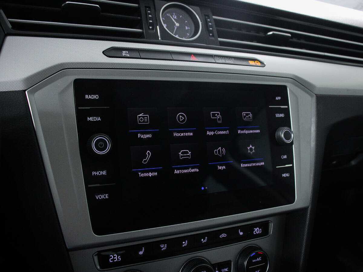 Volkswagen Passat с пробегом — 2018 год. Фото: #14