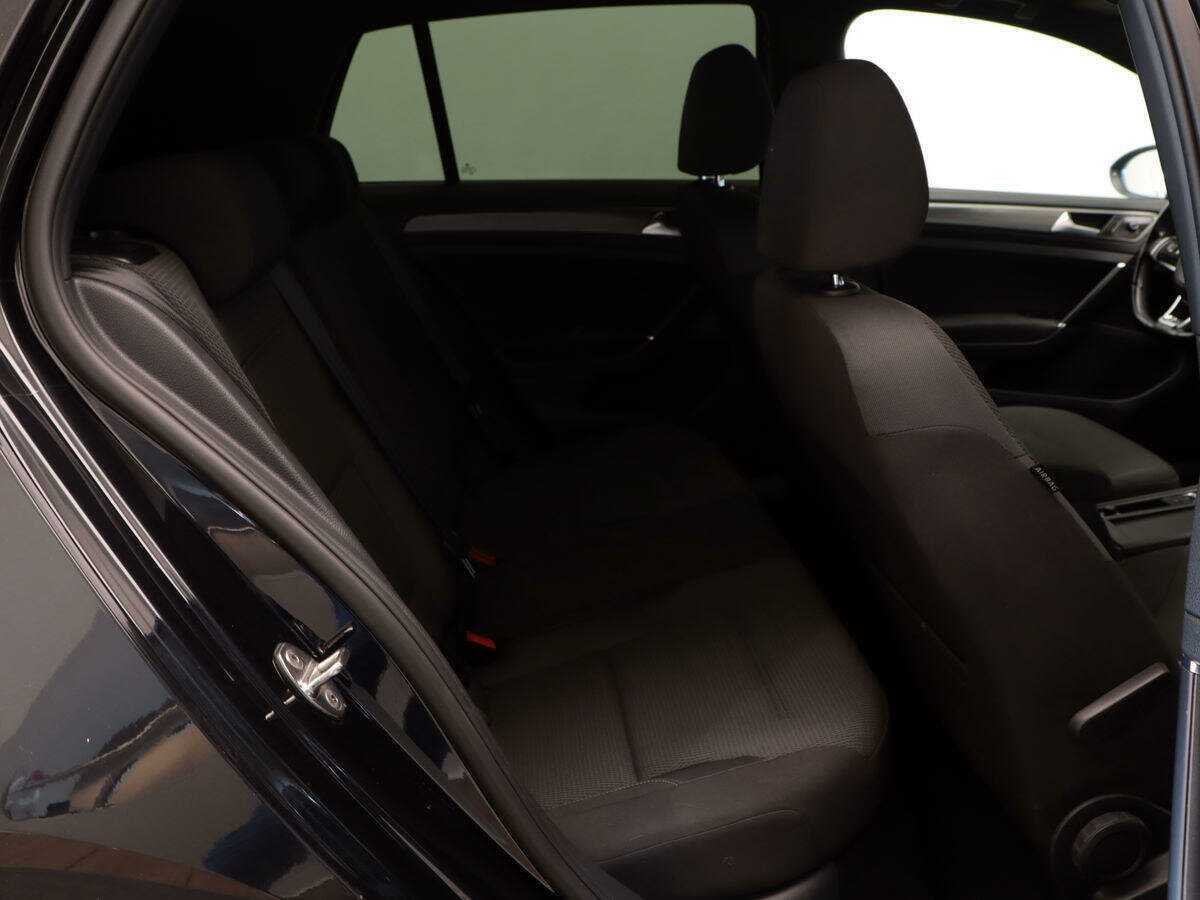 Volkswagen Golf с пробегом — 2013 год. Фото: #7