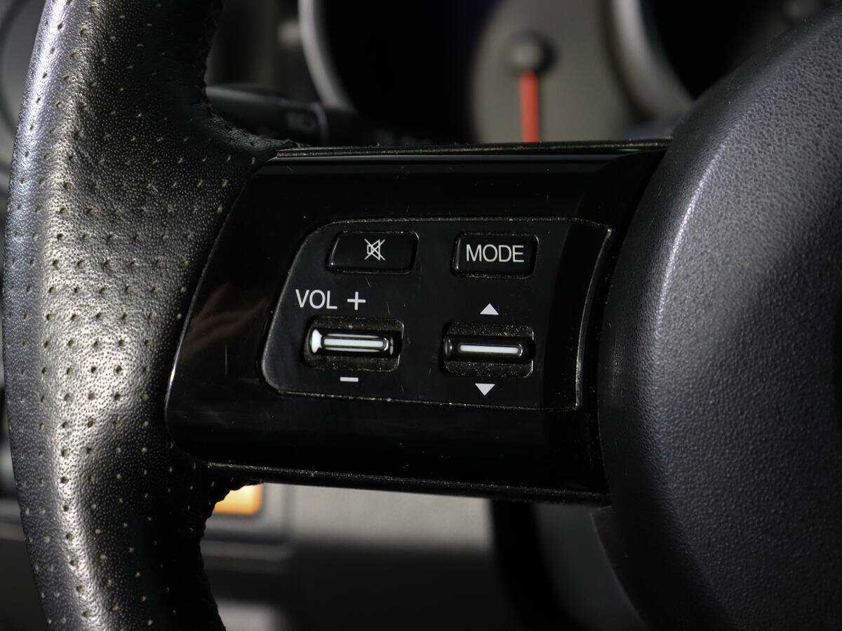 Mazda CX-7 с пробегом — 2007 год. Фото: #18