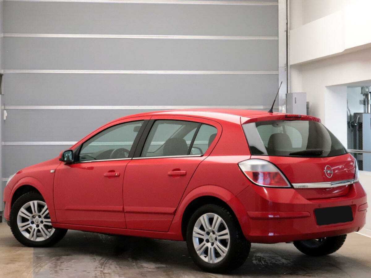 Opel Astra с пробегом — 2007 год. Фото: #5