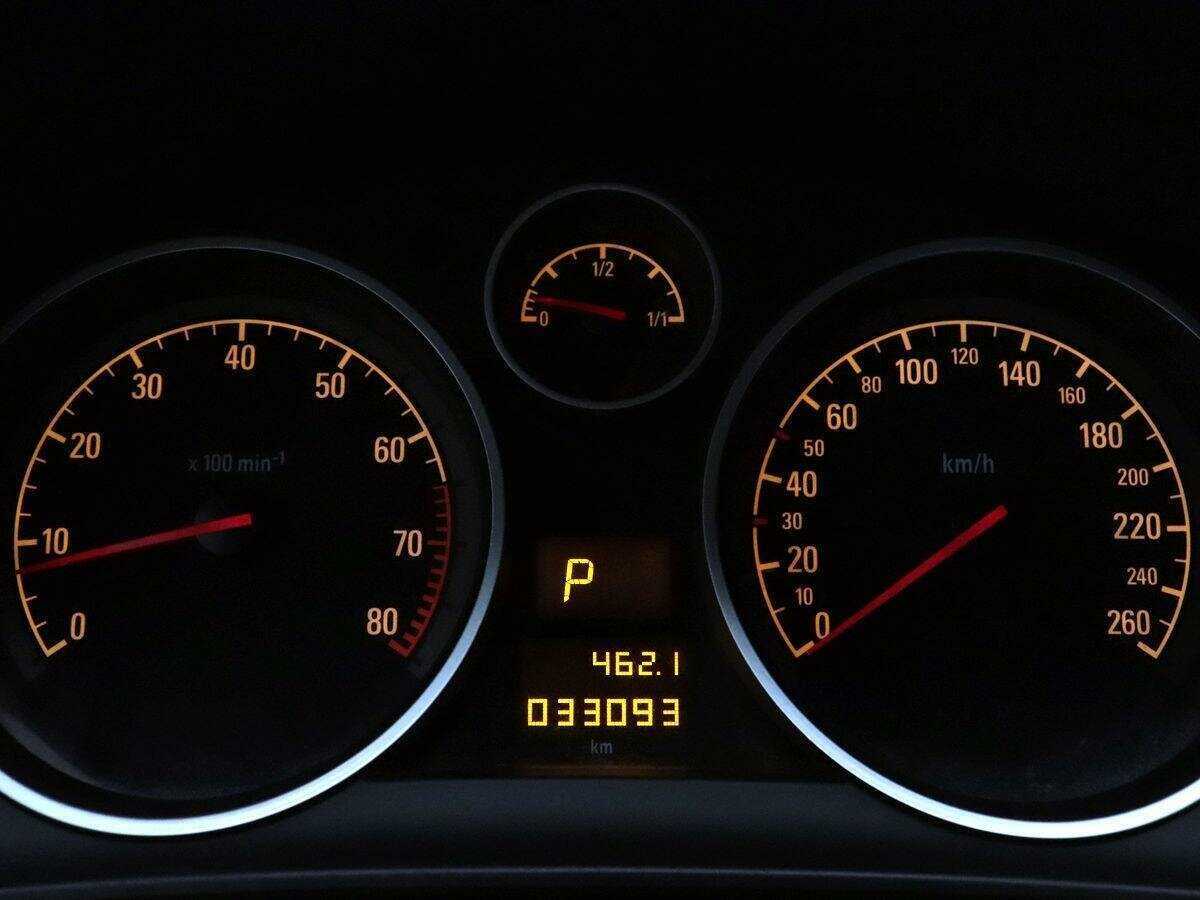 Opel Astra с пробегом — 2007 год. Фото: #19