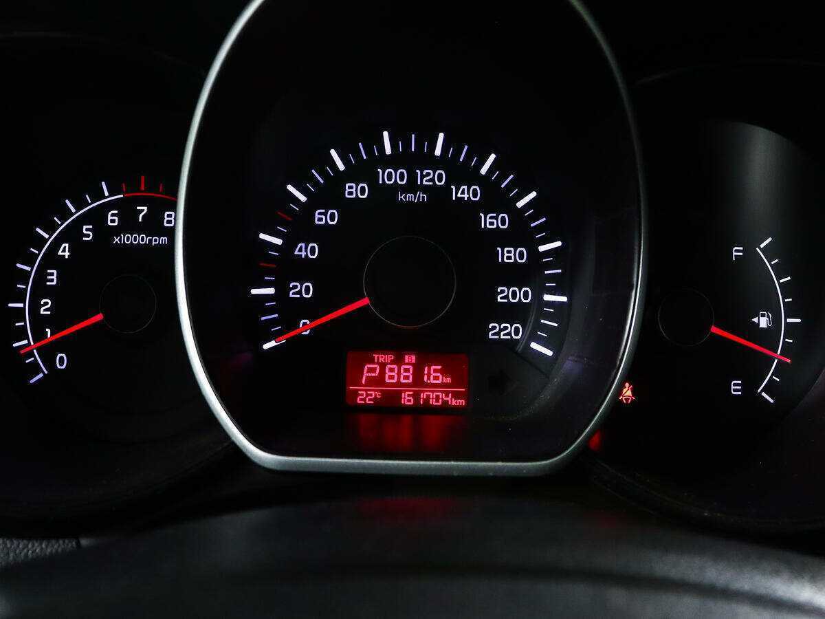 Kia Rio с пробегом — 2015 год. Фото: #10