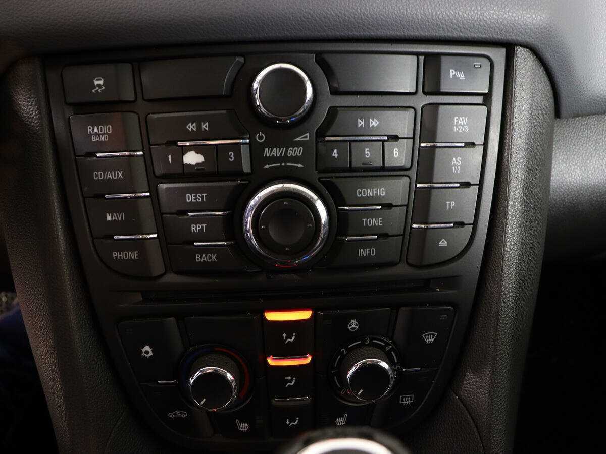 Opel Meriva с пробегом — 2012 год. Фото: #17