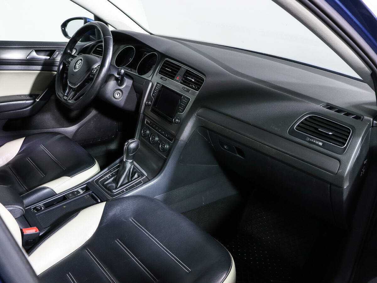Volkswagen Golf с пробегом — 2013 год. Фото: #8